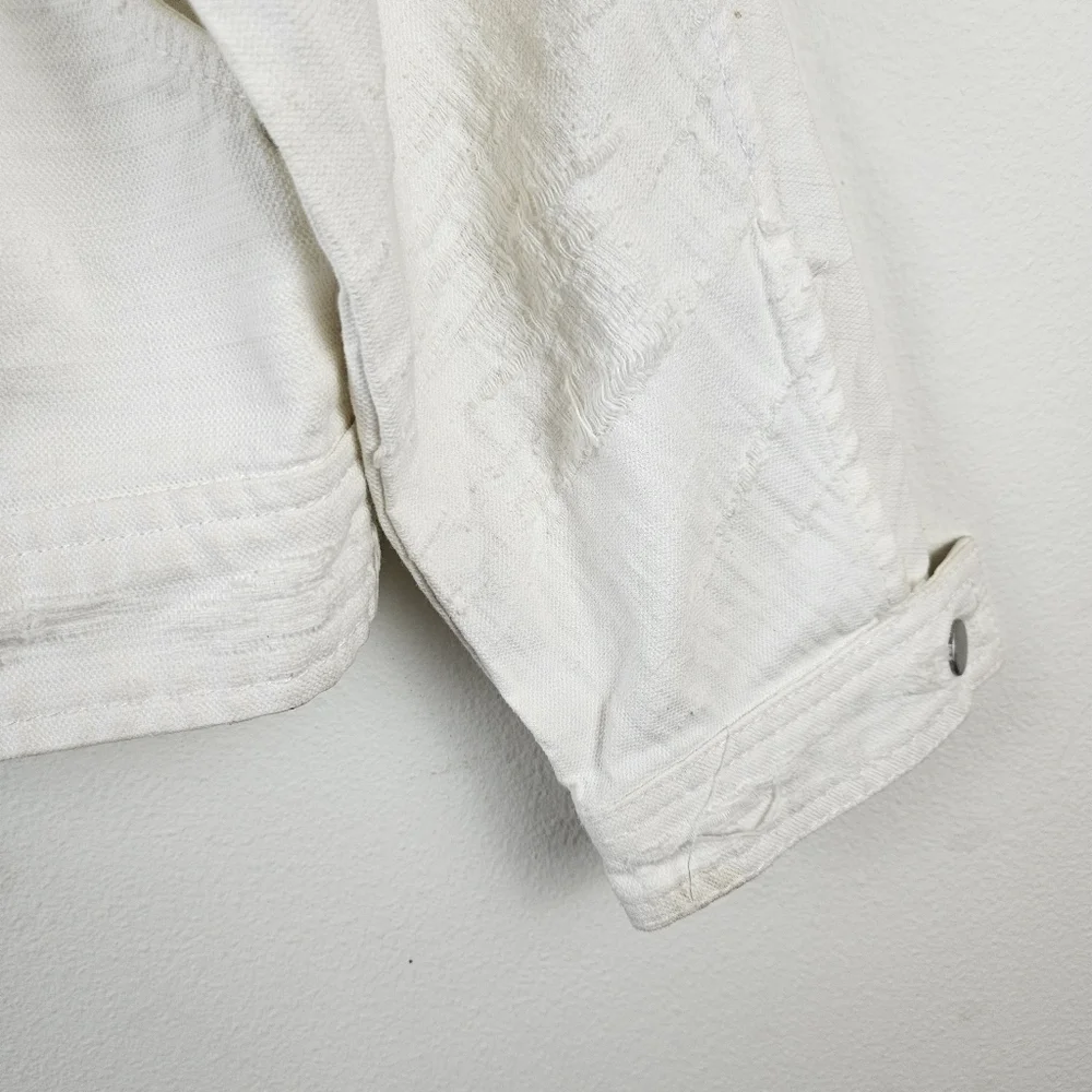 Free People OB407552 White Distressed Tennis Denim Jacket M Boho - Picture 6 of 9